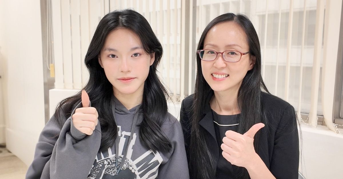 IELTS 8分王同學與時代國際雅思補習班顧問合照